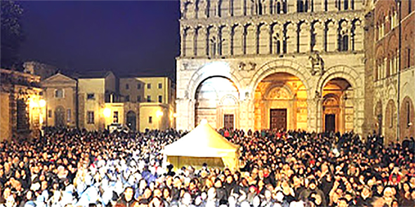 Lucca: dalle ore 22 del 31 si festeggia<br>in TV la “Festa di Capodanno in Piazza“